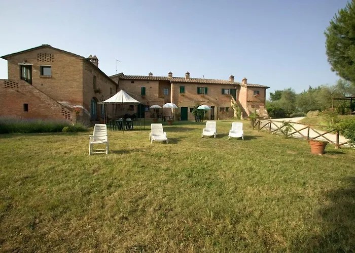 Agriturismo La Grotta Di Montecchino Siena